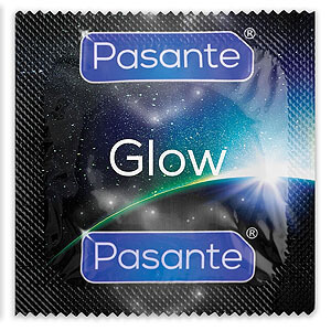 Pasante Glow (1pc), shining condom
