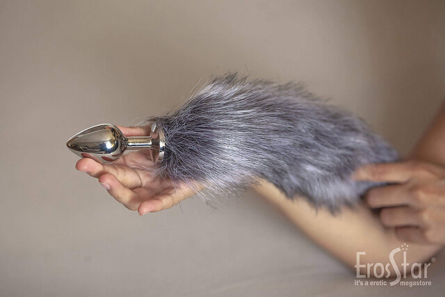 EasyToys Fox Tail Plug review - someone likes to enjoy sex with a sexy fox